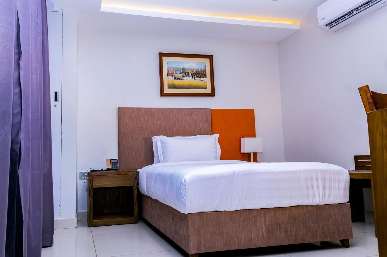 Canary Hotel Kampala Dış mekan fotoğraf